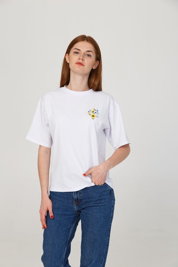 Women's t-shirt oversize with &ldquo;The Sunny trident&rdquo; embroidery, white, White, M